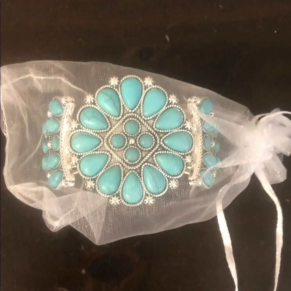 Plunder Stretch Turquoise Teardrop Floral Statement Bracelet - Picture 1 of 3